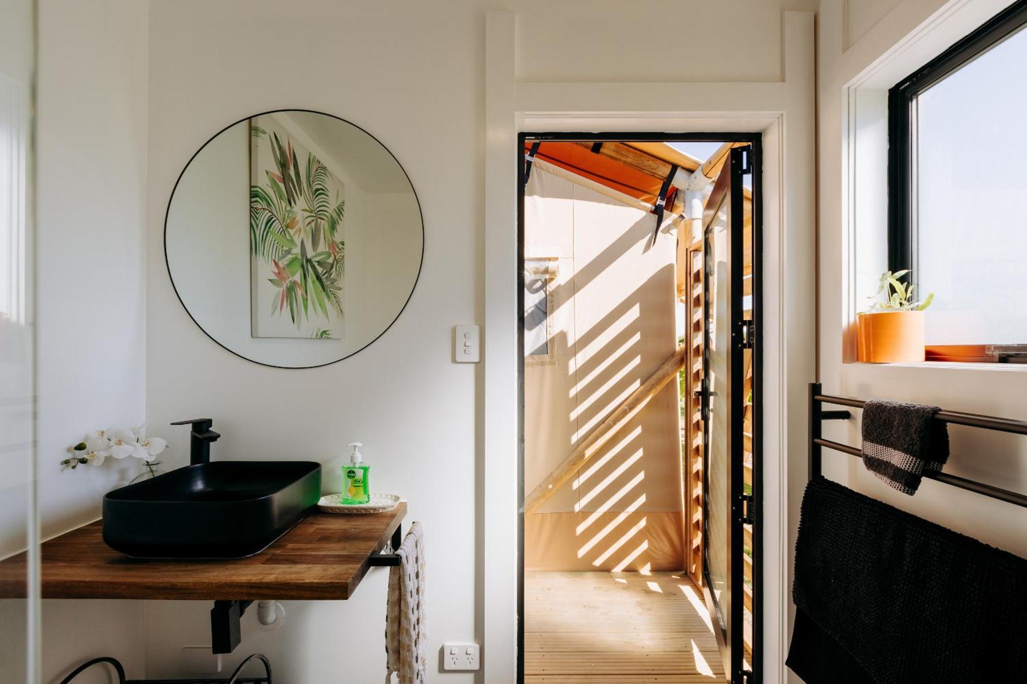 Villas & Vines Glamping Hastings Εξωτερικό φωτογραφία